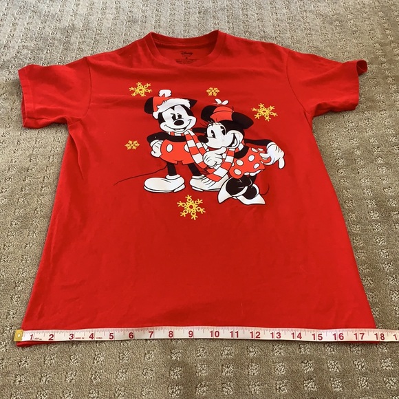 Disney Mickey and Minnie Christmas Graphic Tee Small - Picture 7 of 7